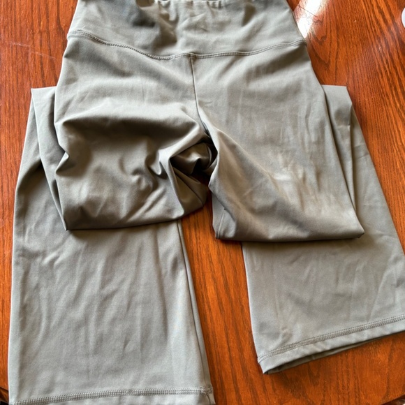 American Eagle everything flare lettings - Picture 1 of 1